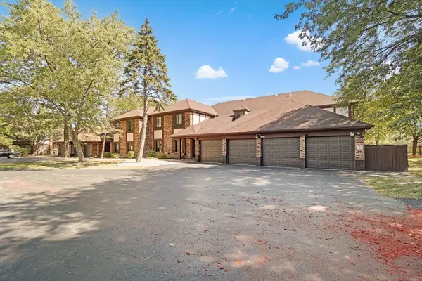 3237 184th ST #1A, Homewood, IL 60430