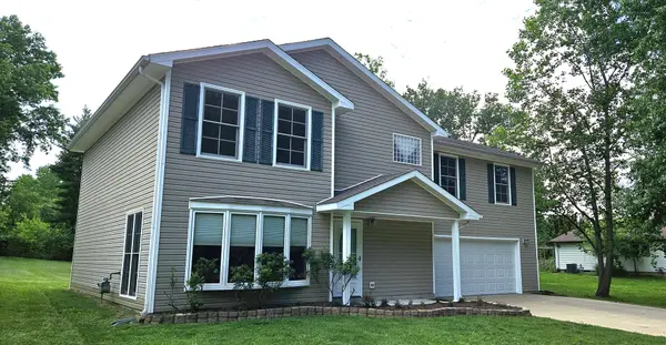 120 N Lark LN, Carbondale, IL 62901