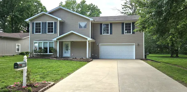120 N Lark LN, Carbondale, IL 62901