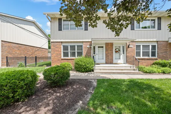 1511 21st AVE #6, Rock Island, IL 61201
