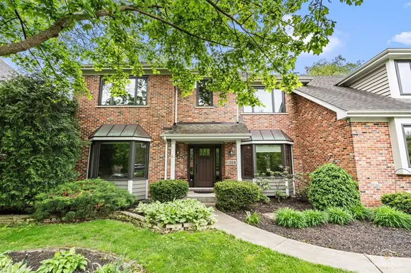1309 Hawkins CT, St. Charles, IL 60174