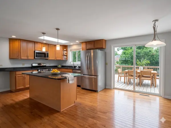 10809 N Church ST, Huntley, IL 60142