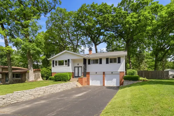 254 Dunbar RD,  Mundelein,  IL 60060
