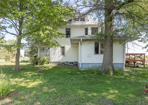 29058 E 2700 ST, Prophetstown, IL 61277