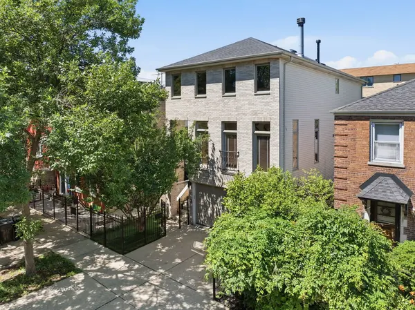 722 N Leavitt ST, Chicago, IL 60612