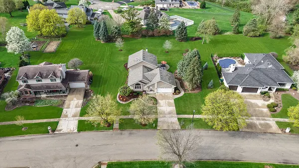 3204 Hickory Creek DR, New Lenox, IL 60451