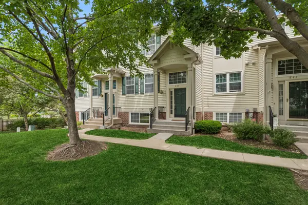 845 Essex CIR,  Grayslake,  IL 60030