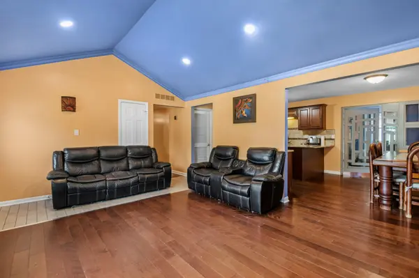 1310 Addleman ST, Joliet, IL 60431