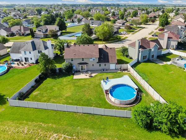 855 White Tail BND, Manteno, IL 60950