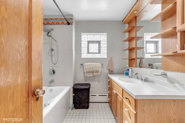 2457 N Nordica AVE, Chicago, IL 60707