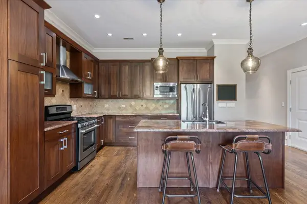 4860 N Clark ST #3S, Chicago, IL 60640