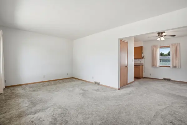2132 N Elsie AVE, Davenport, IA 52804