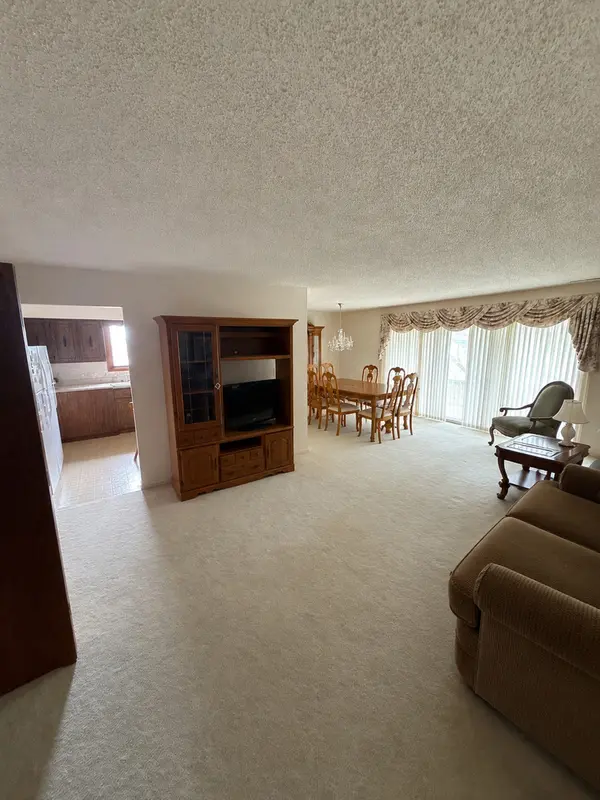 7432 W 153rd ST #3, Orland Park, IL 60462