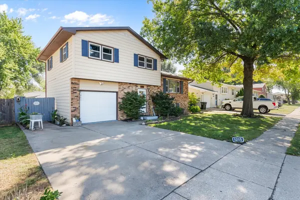 1215 Calvin ST, Davenport, IA 52804