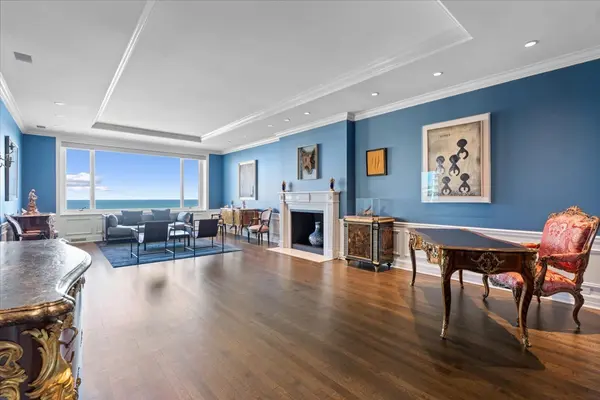 179 E LAKE SHORE DR #25W, Chicago, IL 60611