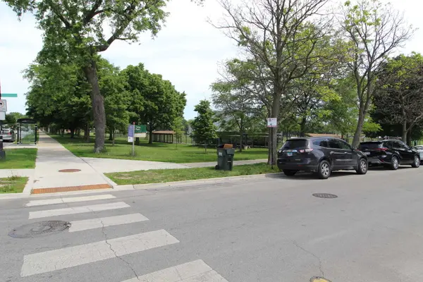 401 E 91st ST, Chicago, IL 60619