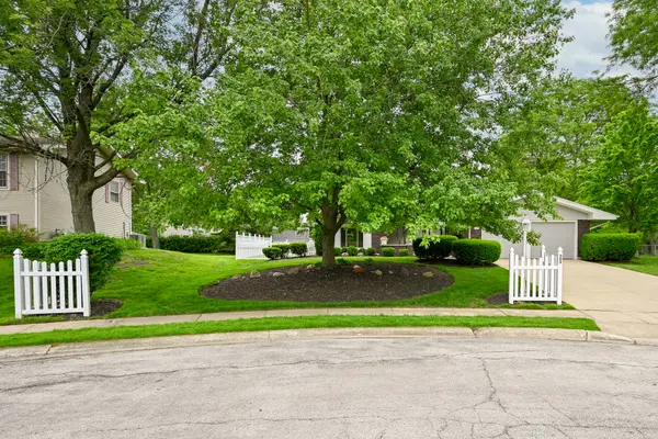 23W303 Cambridge CT, Glen Ellyn, IL 60137