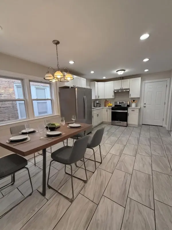 6217 S Seeley AVE, Chicago, IL 60636
