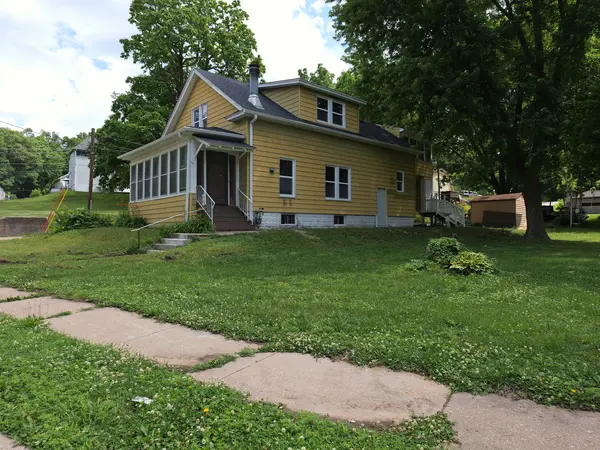 941 Sylvan AVE, Davenport, IA 52803