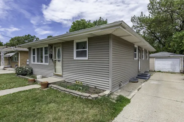 2528 Lucia AVE, Waukegan, IL 60085