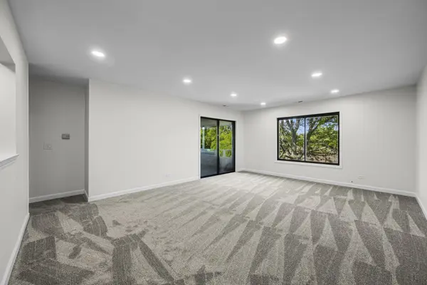 1365 N Sterling AVE #211C, Palatine, IL 60067