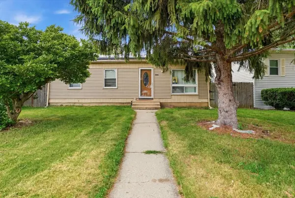 2042 GIDEON AVE, Zion, IL 60099