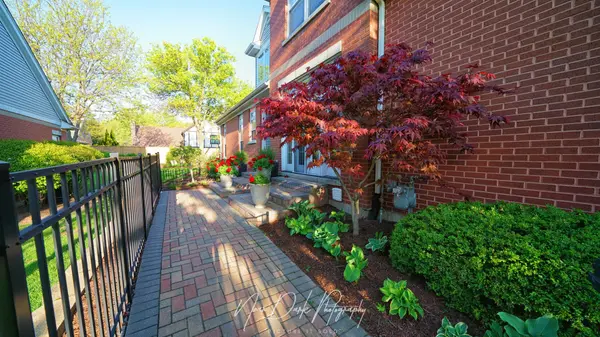 29 Lakebreeze CT, Lake Zurich, IL 60047