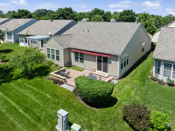 2873 Cascade Falls CIR, Elgin, IL 60124