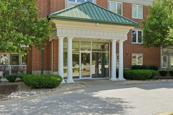 16001 S 88th AVE #306, Orland Park, IL 60462
