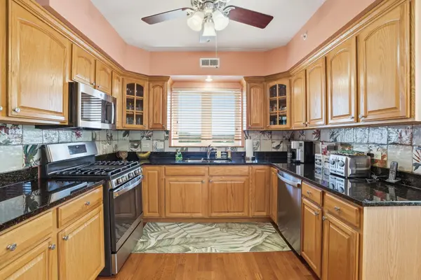 16001 S 88th AVE #306, Orland Park, IL 60462