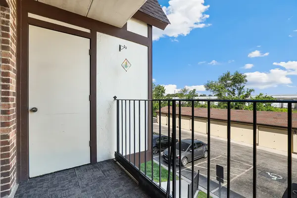 10516 Ridge Cove DR #25C, Chicago Ridge, IL 60415