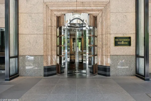 132 E Delaware PL #6306, Chicago, IL 60611