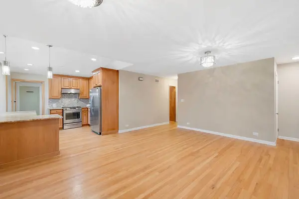 8346 N OCTAVIA AVE, Niles, IL 60714