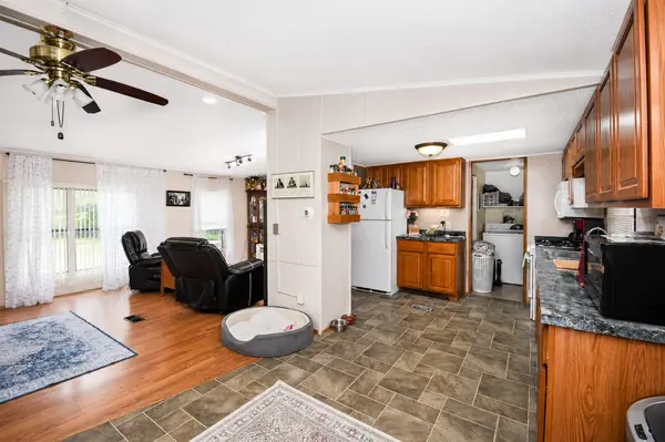38703 N Sheridan RD #164, Beach Park, IL 60099