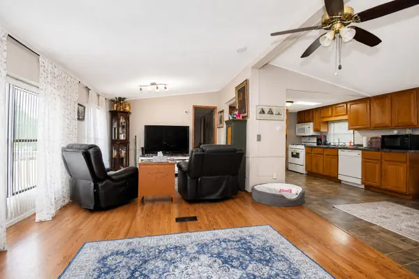 38703 N Sheridan RD #164, Beach Park, IL 60099