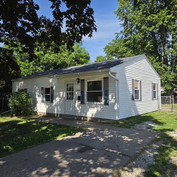 2309 N Fairmount ST, Davenport, IA 52804