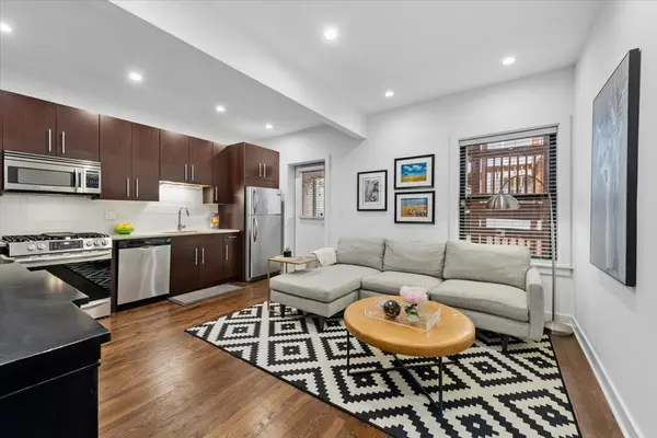 1454 W Roscoe ST #1W, Chicago, IL 60657