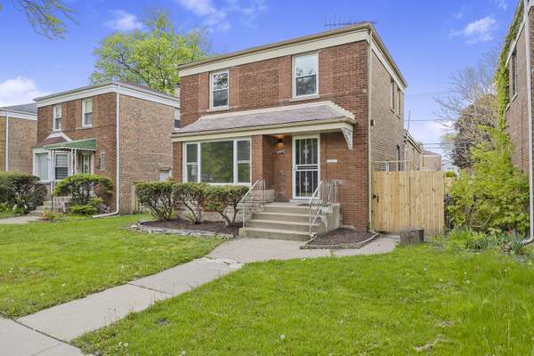 8848 S JEFFERY BLVD, Chicago, IL 60617