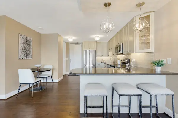 2020 N Lincoln Park West #18C, Chicago, IL 60614