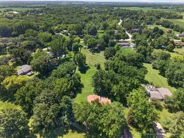 15913 Wooddale DR, Union, IL 60180