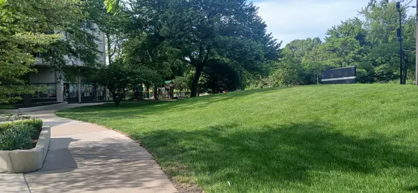 4850 S Lake Park AVE #1605, Chicago, IL 60615