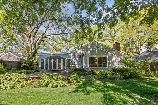 273 Churchill ST, Northfield, IL 60093