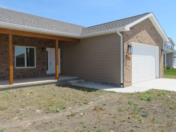 1938 Mountain RD, Morris, IL 60450