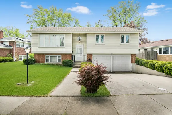 773 Madelyn DR, Des Plaines, IL 60016