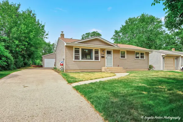 348 W. Oriole TRL, Cary, IL 60013