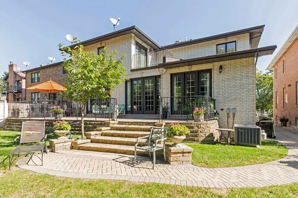 7902 Central AVE, Morton Grove, IL 60053