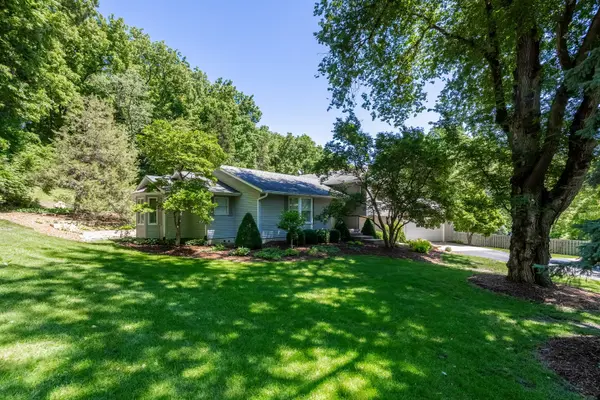 18055 243rd AVE, Pleasant Valley, IA 52767