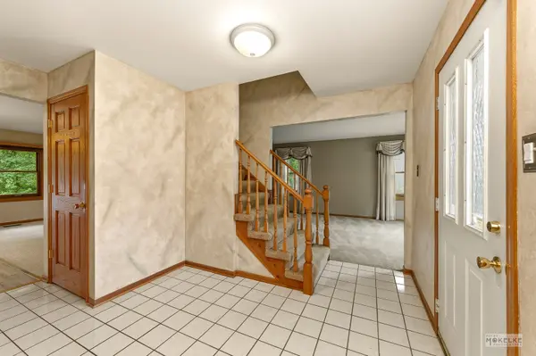 2340 Ridgewood RD, Lisle, IL 60532