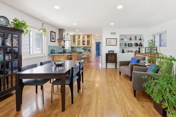 1429 W Huron ST, Chicago, IL 60642