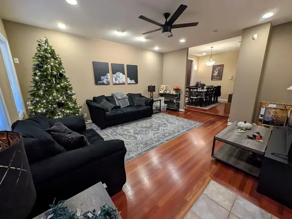 3610 S Seeley AVE, Chicago, IL 60609
